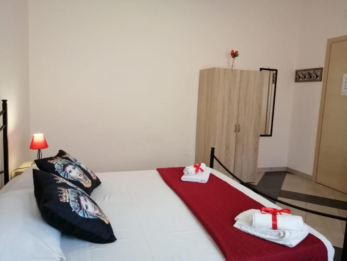 B & B Jasmine Santa Teresa di Riva Kültér fotó