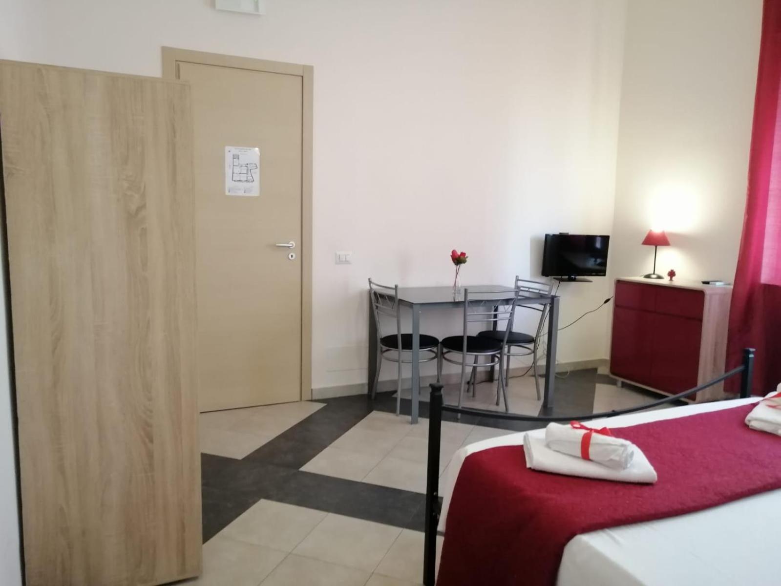 B & B Jasmine Santa Teresa di Riva Kültér fotó