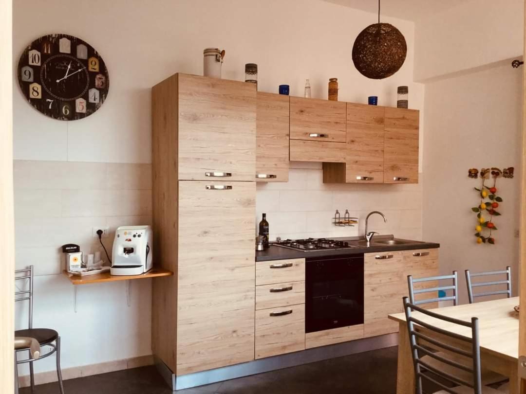 B & B Jasmine Santa Teresa di Riva Kültér fotó