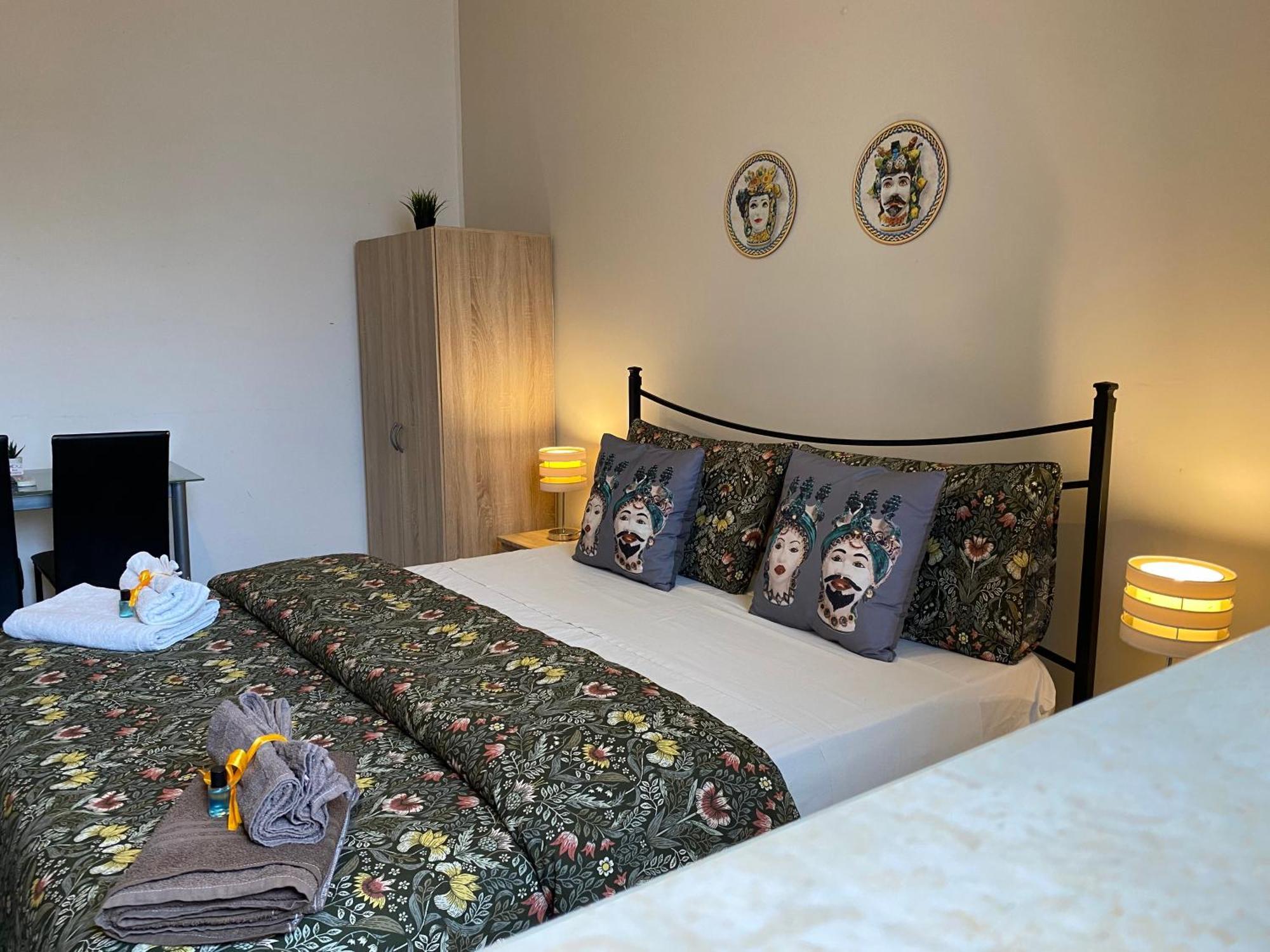 B & B Jasmine Santa Teresa di Riva Kültér fotó