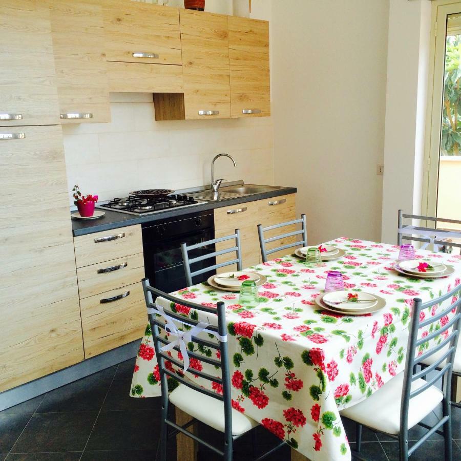 B & B Jasmine Santa Teresa di Riva Kültér fotó